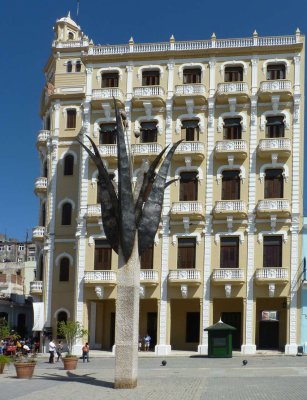 P1050449-Plaza-Vieja.jpg