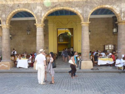P1050499-Plaza-de-la-Catedral.jpg