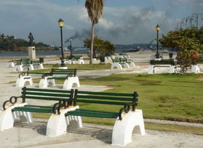 P1060316-Avenida-del-Puerto.jpg