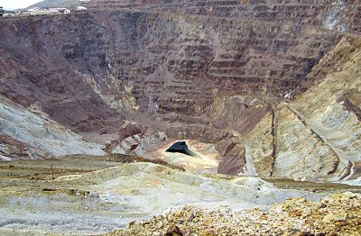 Mining Pit in Bisbee, Az.jpg