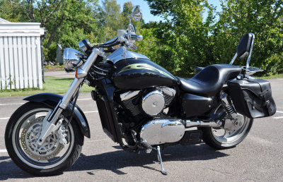 Kawasaki. VN 1600 MS.   2004