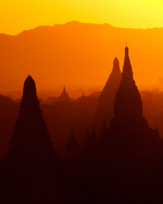 Bagan Sunset-29.jpg