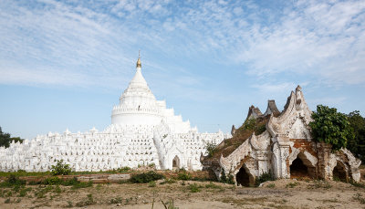 Hsinbyume Pagoda-2.jpg