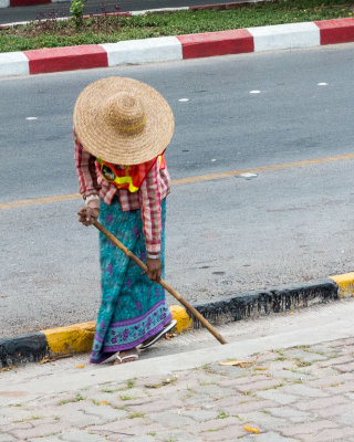 Keeping Mandalay Clean-1.jpg