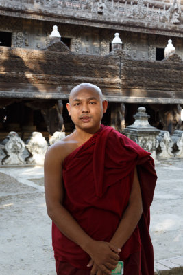 Shwenandaw Kyaung Monastery-5.jpg