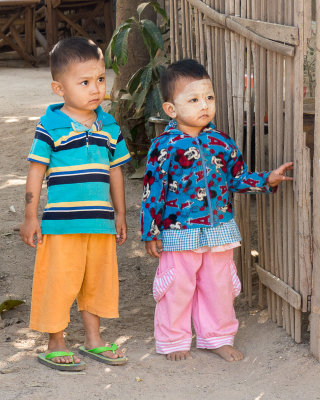Taungbi Village Scenes-66.jpg