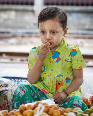 Train Travel Rangoon-6.jpg