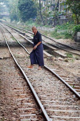 Train Travel Rangoon-21.jpg
