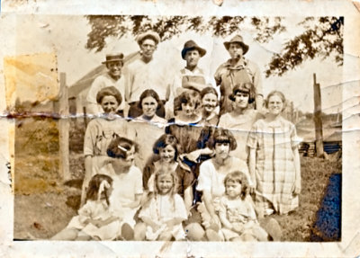 Old Family Members c 1921