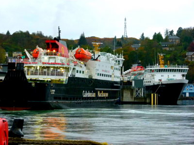 Clansman & Isle of Mull @ Oban.JPG