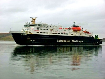 Clansman arriving @ Oban (2).JPG