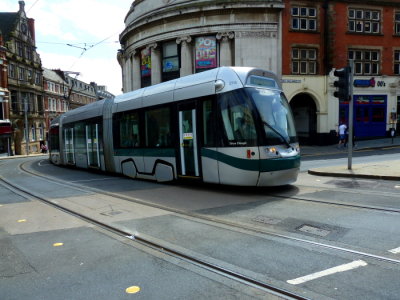 215 (2013) Bombardier Incentros AT6/5 @ approaching Old Market Square