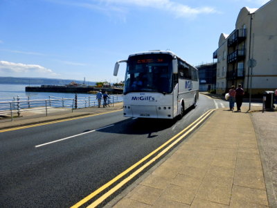 McGILLS of Glasgow (SM04 GSM) @ Dunoon Seafront, Scotland 08.07.2013.JPG