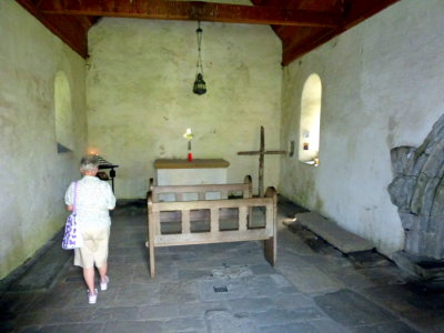 (230) LOCH AWE Holiday - Iona - St Oran's Chapel