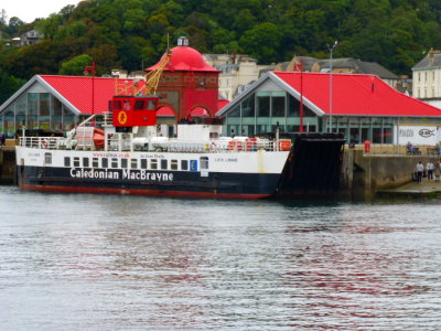 (210) CALMAC - LOCH LINNHE @ Oban