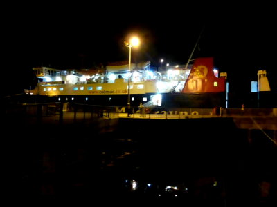 (285) CALMAC - LORD OF THE ISLES @ Castlebay, Barra