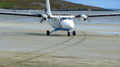 (352) Isle of Barra Airport View @ Traigh Mhor