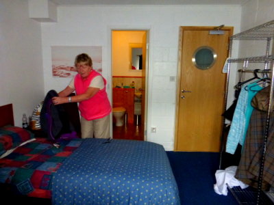 (375) Isle of Barra Beach Hotel Room 16 - Tangasdale Beach - Margaret