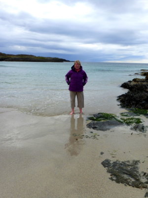 (386) Isle of Barra Beach Hotel View - Tangasdale Beach - Margaret paddling
