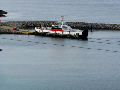 (420) CALMAC - LOCH ALAINN @ Isle of Eriskay