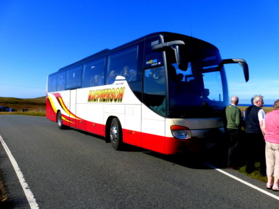 (471) Our Coach ( BU53 MCL) @ Isle of North Uist roadside stop for thatched cottage