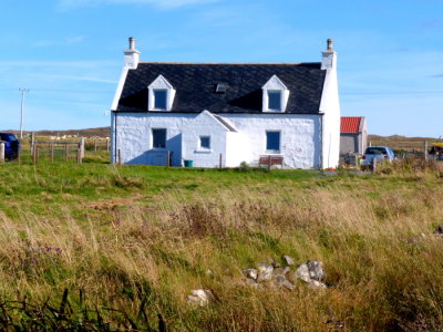 (482) Isle of North Uist View - Cottage