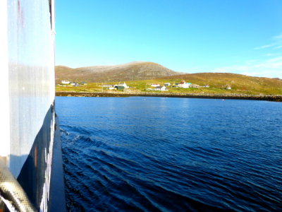 (515) Oboard  LOCH PORTAIN arriving @ Leverburgh, Isle of Harris