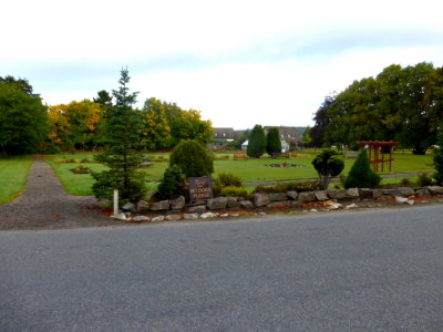 (707) Nethy Brisdge Hotel - Gardens - Invernesshire