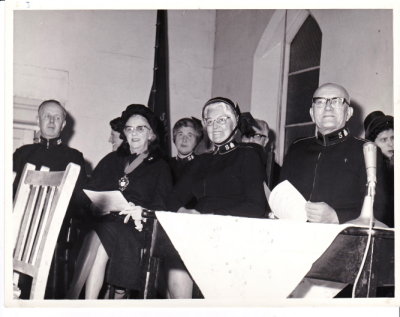 1966 - Burton Citadel Band - Presentation of New Instruments (05) -
