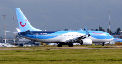 Thomson G-FDZG Boeing 737 @  East Midlands 11.10.2014 