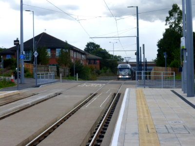 212 (2015) Alston Citadis 302 @ Ruddington Lane - Approaching