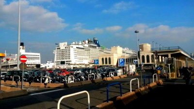 NORWEGIAN EPIC (2010) docked @ Naples, Italy