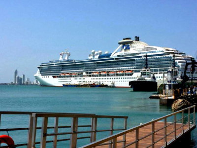 CORAL PRINCESS (2002) @ Cartagenia de India, Columbia