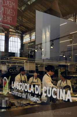 Students at the La Scuola di Cucina Cooking School