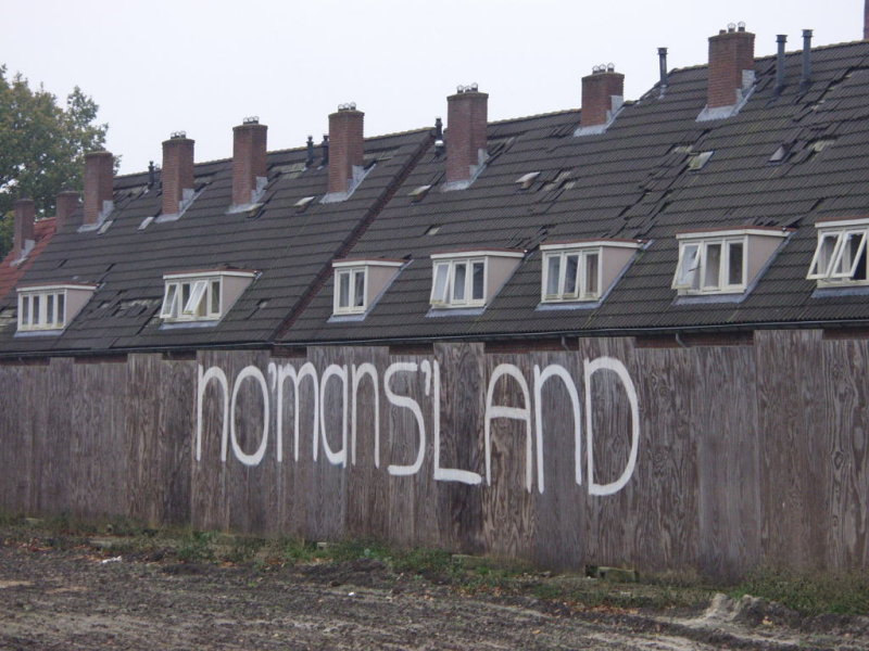 NO MANS LAND!!