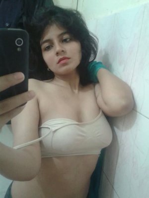 Neha Tandon VIP Call Girls In Pune