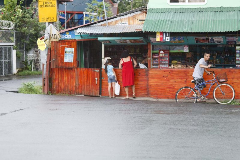 woman and daughter shopping copy.jpg