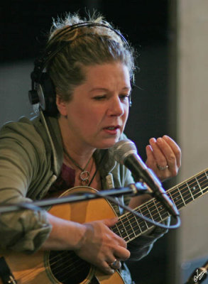 2013_10_11 Dar Williams and Bryn Roberts with Monica Miller