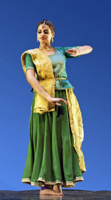 Usha Gupta Dance Entourage-0178.jpg
