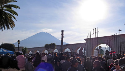 2015_04_05  Burning of Judas at Plaza Yanahuara