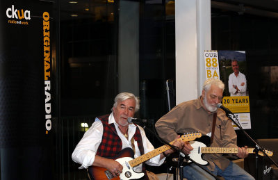 IMG_7050 JIM BYRNES WITH LINDSAY MITCHELL