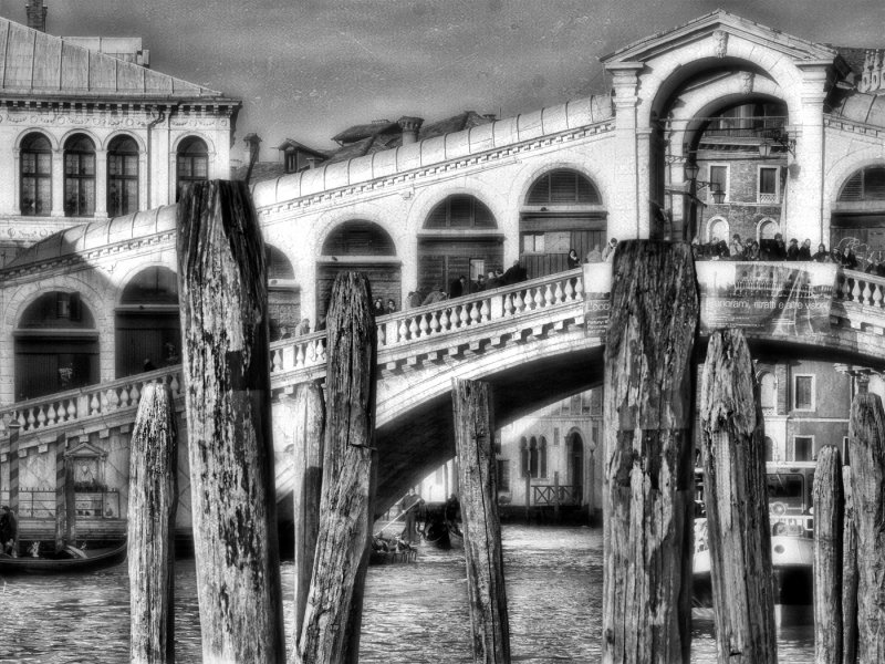 Mooring posts at Rialto
