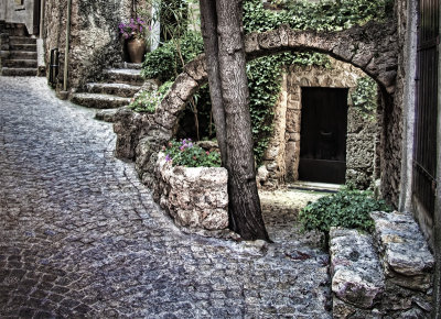 Cobbles and Arch