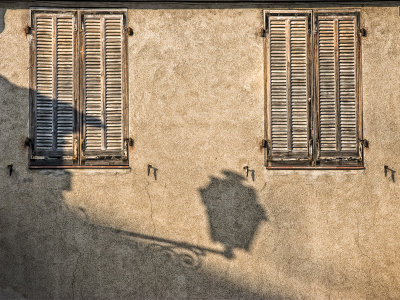Lamp Shadow and Shutters