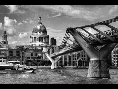 St Paul's & Millennium Bridge (mono}