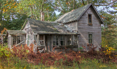 Forgotten-Farm-House