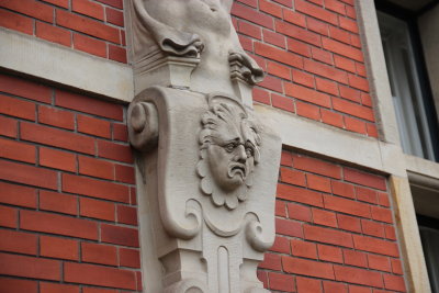 219_Detail_Face