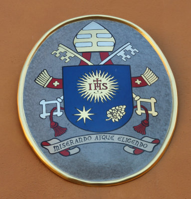 Papal_Insignia_Z