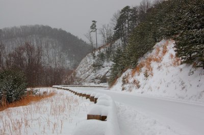 Heavy Snow out in the Blue Ridge Mountian's By:Barry Towe Photography