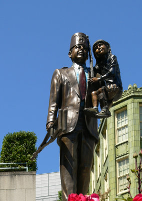 Shriner Statue at OHSU